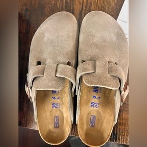 Birkenstock Bostons Taupe Size 38